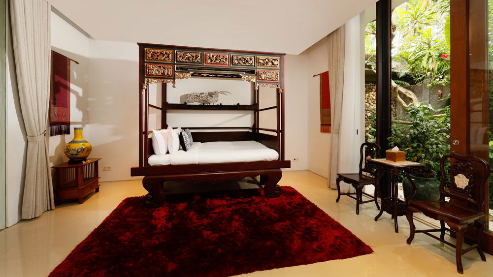 Villa Svarga - Relaxing guest bedroom east